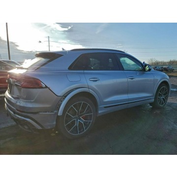 Audi Q8  SUV 2021,  3.0 benzyna, automat - Na sprzedaż za 89 000 zł - Tarnów - zdjęcie 4