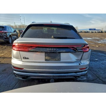 Audi Q8  SUV 2021,  3.0 benzyna, automat - Na sprzedaż za 89 000 zł - Tarnów - zdjęcie 6