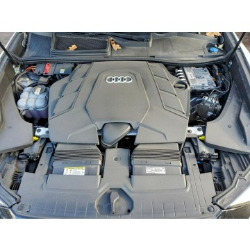 Audi Q8  SUV 2021,  3.0 benzyna, automat - Na sprzedaż za 89 000 zł - Tarnów - zdjęcie 12