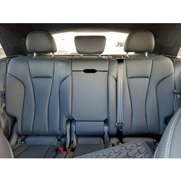 Audi Q8  SUV 2021,  3.0 benzyna, automat - Na sprzedaż za 89 000 zł - Tarnów - zdjęcie 10