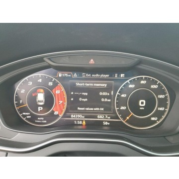 Audi SQ5  SUV 2019,  3.0 benzyna, automat - Na sprzedaż za 59 000 zł - Tarnów - zdjęcie 9