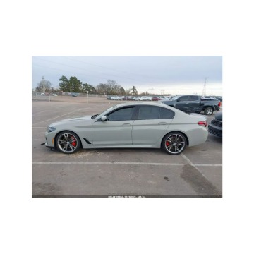 BMW Seria 5  Sedan/Limuzyna 2023,  4.4 benzyna, automat - Na sprzedaż za 109 000 zł - Tarnów - zdjęcie 5