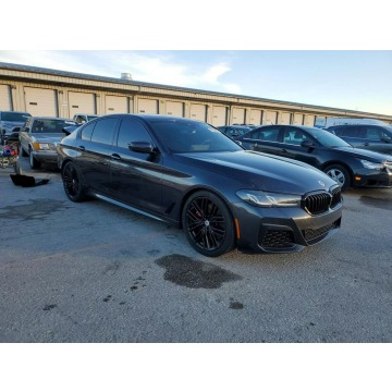 BMW Seria 5  Sedan/Limuzyna 2023,  4.4 benzyna, automat - Na sprzedaż za 95 000 zł - Tarnów - zdjęcie 3