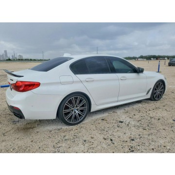 BMW Seria 5  Sedan/Limuzyna 2020,  4.4 benzyna, automat - Na sprzedaż za 75 000 zł - Tarnów - zdjęcie 4
