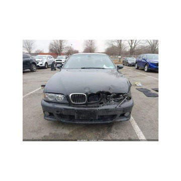 BMW M5  Sedan/Limuzyna 2003,  4.9 benzyna - Na sprzedaż za 49 000 zł - Tarnów - zdjęcie 3
