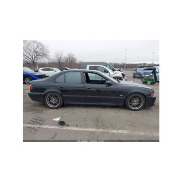 BMW M5  Sedan/Limuzyna 2003,  4.9 benzyna - Na sprzedaż za 49 000 zł - Tarnów - zdjęcie 4