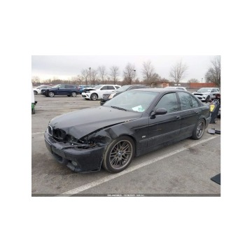 BMW M5  Sedan/Limuzyna 2003,  4.9 benzyna - Na sprzedaż za 49 000 zł - Tarnów - zdjęcie 2