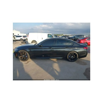 BMW M5  Sedan/Limuzyna 2019,  4.4 benzyna, automat - Na sprzedaż za 129 000 zł - Tarnów - zdjęcie 5
