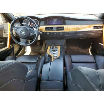 BMW M5  Sedan/Limuzyna 2006,  5.0 benzyna, automat - Na sprzedaż za 55 000 zł - Tarnów - zdjęcie 8