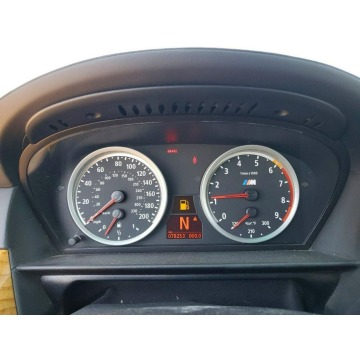 BMW M5  Sedan/Limuzyna 2006,  5.0 benzyna, automat - Na sprzedaż za 55 000 zł - Tarnów - zdjęcie 9