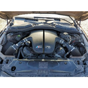 BMW M5  Sedan/Limuzyna 2006,  5.0 benzyna, automat - Na sprzedaż za 55 000 zł - Tarnów - zdjęcie 11