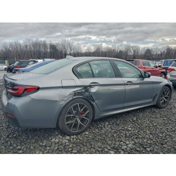 BMW M5  Sedan/Limuzyna 2023,  2.0 benzyna, automat - Na sprzedaż za 78 000 zł - Tarnów - zdjęcie 4