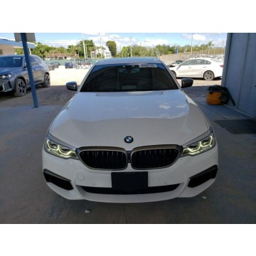 BMW M5  Sedan/Limuzyna 2019,  4.4 benzyna, automat - Na sprzedaż za 65 000 zł - Tarnów - zdjęcie 2
