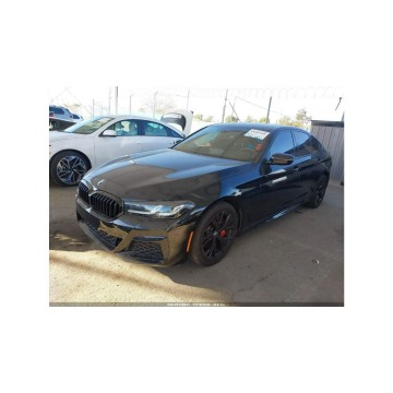 BMW M5  Sedan/Limuzyna 2023,  2.0 benzyna, automat - Na sprzedaż za 78 000 zł - Tarnów - zdjęcie 2