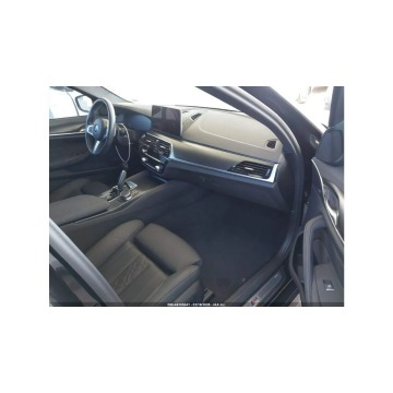BMW M5  Sedan/Limuzyna 2023,  2.0 benzyna, automat - Na sprzedaż za 78 000 zł - Tarnów - zdjęcie 10