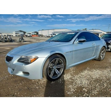 BMW M6 - 5.0 V10 / niski przebieg /
