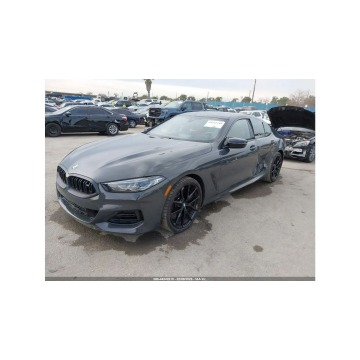 BMW M8  Sedan/Limuzyna 2025,  4.4 benzyna, automat - Na sprzedaż za 189 000 zł - Tarnów - zdjęcie 2