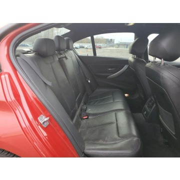 BMW Seria 3  Sedan/Limuzyna 2015,  3.0 benzyna, automat - Na sprzedaż za 32 000 zł - Tarnów - zdjęcie 10