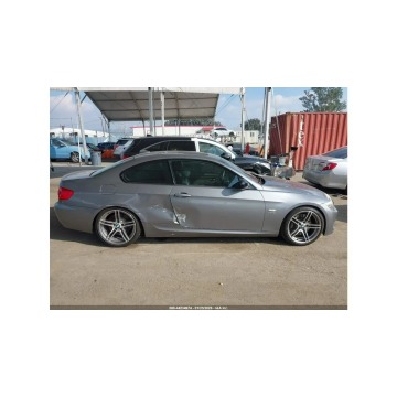 BMW Seria 3  Coupe/Sportowy 2011,  3.0 benzyna - Na sprzedaż za 30 000 zł - Tarnów - zdjęcie 2