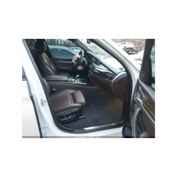 BMW X5  SUV 2018,  3.0 benzyna, automat - Na sprzedaż za 40 000 zł - Tarnów - zdjęcie 9
