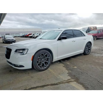 Chrysler   Sedan/Limuzyna 2019,  3.6 benzyna, automat - Na sprzedaż za 32 000 zł - Tarnów - zdjęcie 1