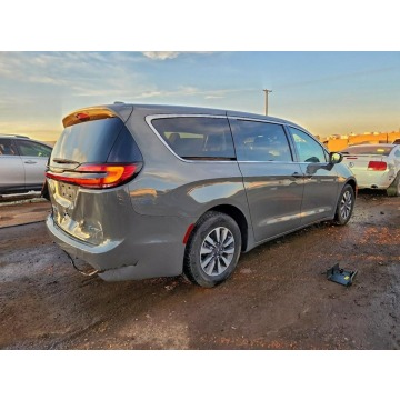 Chrysler Pacifica  Minivan/Van 2022,  3.6 hybryda, automat - Na sprzedaż za 40 000 zł - Tarnów - zdjęcie 4