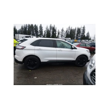 Ford Edge  SUV 2017,  2.0 benzyna, automat - Na sprzedaż za 27 000 zł - Tarnów - zdjęcie 4