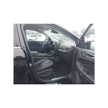 Ford Edge  SUV 2022,  2.0 benzyna, automat - Na sprzedaż za 39 000 zł - Tarnów - zdjęcie 10