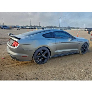 Ford Mustang  Coupe/Sportowy 2021,  5.0 benzyna, automat - Na sprzedaż za 56 000 zł - Tarnów - zdjęcie 3