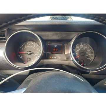 Ford Mustang  Coupe/Sportowy 2021,  5.0 benzyna, automat - Na sprzedaż za 56 000 zł - Tarnów - zdjęcie 9