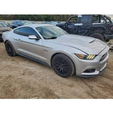 Ford Mustang - / Automat / 5.0 / niski przebieg /