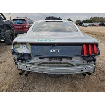 Ford Mustang  Coupe/Sportowy 2017,  5.0 benzyna, automat - Na sprzedaż za 33 000 zł - Tarnów - zdjęcie 6