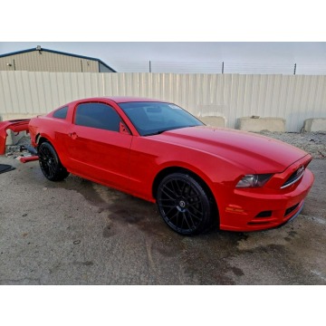 Ford Mustang  Coupe/Sportowy 2014,  3.7 benzyna, automat - Na sprzedaż za 27 000 zł - Tarnów - zdjęcie 2