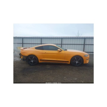 Ford Mustang  Coupe/Sportowy 2018,  2.3 benzyna, automat - Na sprzedaż za 35 000 zł - Tarnów - zdjęcie 4