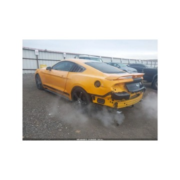 Ford Mustang  Coupe/Sportowy 2018,  2.3 benzyna, automat - Na sprzedaż za 35 000 zł - Tarnów - zdjęcie 7
