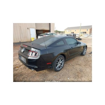 Ford Mustang  Coupe/Sportowy 2013,  5.0 benzyna, automat - Na sprzedaż za 32 000 zł - Tarnów - zdjęcie 6
