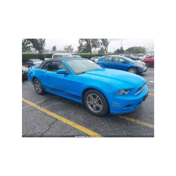 Ford Mustang  Kabriolet 2013,  3.7 benzyna, automat - Na sprzedaż za 28 000 zł - Tarnów - zdjęcie 2