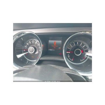 Ford Mustang  Kabriolet 2013,  3.7 benzyna, automat - Na sprzedaż za 28 000 zł - Tarnów - zdjęcie 11
