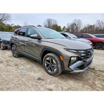 Hyundai Tucson - / PLUG-IN / 4x4 / Virtual cockpit /