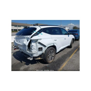 Hyundai Tucson  SUV 2024,  1.6 hybryda, automat - Na sprzedaż za 52 000 zł - Tarnów - zdjęcie 6