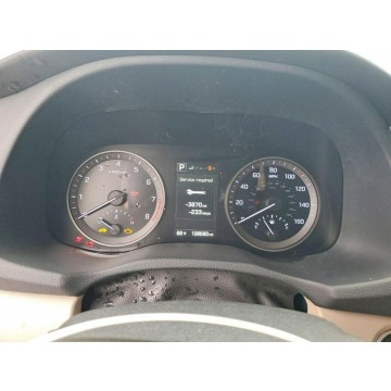 Hyundai Tucson  SUV 2018,  1.6 benzyna, automat - Na sprzedaż za 25 500 zł - Tarnów - zdjęcie 9