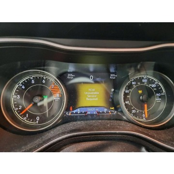 Jeep Cherokee  SUV 2022,  3.2 benzyna, automat - Na sprzedaż za 35 000 zł - Tarnów - zdjęcie 9