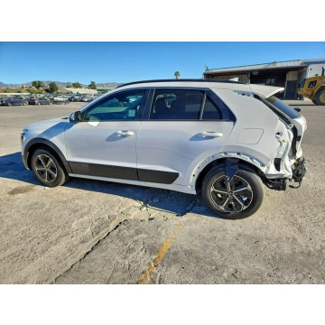 Kia Niro  SUV 2025,  1.6 hybryda, automat - Na sprzedaż za 49 000 zł - Tarnów - zdjęcie 5