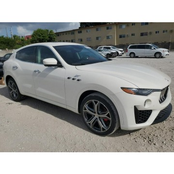 Maserati Levante  SUV 2022,  3.0 benzyna, automat - Na sprzedaż za 79 000 zł - Tarnów - zdjęcie 2