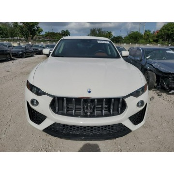 Maserati Levante  SUV 2022,  3.0 benzyna, automat - Na sprzedaż za 79 000 zł - Tarnów - zdjęcie 3