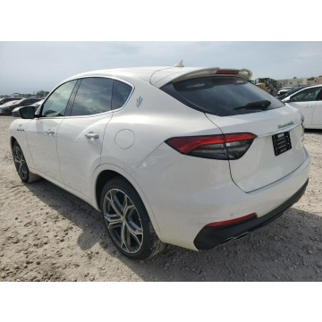 Maserati Levante  SUV 2022,  3.0 benzyna, automat - Na sprzedaż za 79 000 zł - Tarnów - zdjęcie 5