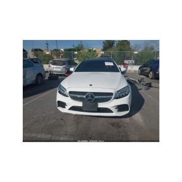 Mercedes - Benz C-klasa  Coupe/Sportowy 2019,  2.0 benzyna, automat - Na sprzedaż za 39 000 zł - Tarnów - zdjęcie 2