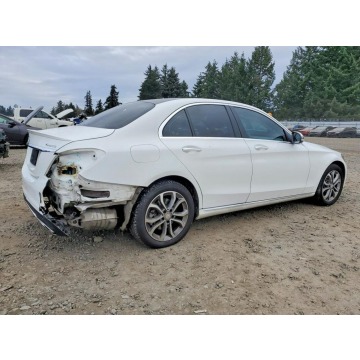 Mercedes - Benz C-klasa  Sedan/Limuzyna 2016,  2.0 benzyna, automat - Na sprzedaż za 28 000 zł - Tarnów - zdjęcie 4