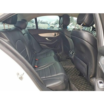Mercedes - Benz C-klasa  Sedan/Limuzyna 2016,  2.0 benzyna, automat - Na sprzedaż za 28 000 zł - Tarnów - zdjęcie 10