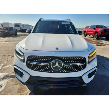 Mercedes - Benz GLB-klasa  SUV 2024,  2.0 benzyna, automat - Na sprzedaż za 53 000 zł - Tarnów - zdjęcie 3